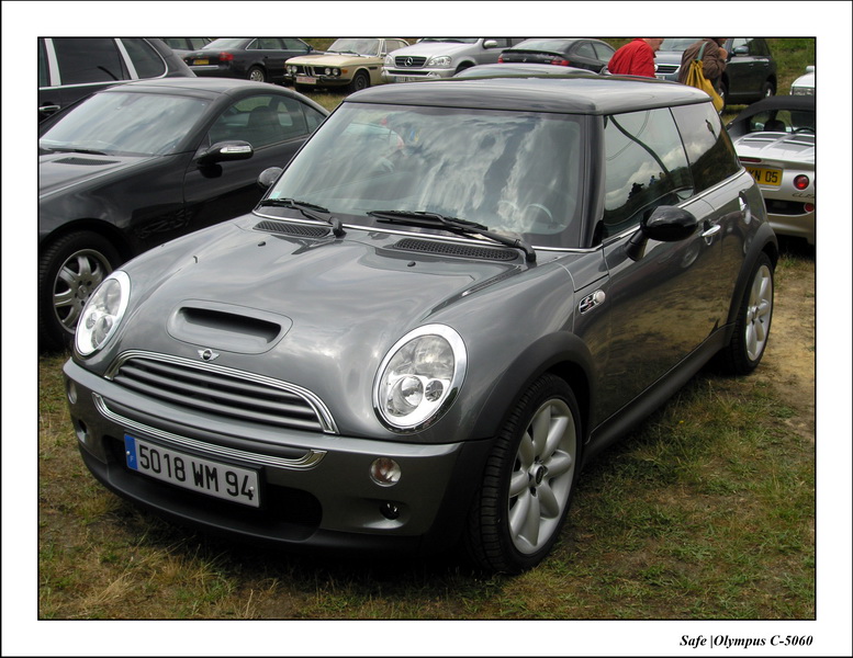 2004 - 05 - Austin mini 2001.JPG